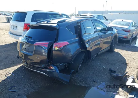 2018 Toyota Rav4 Se z USA, uszkodzony, nr VIN JTMJFREV0JJ233612